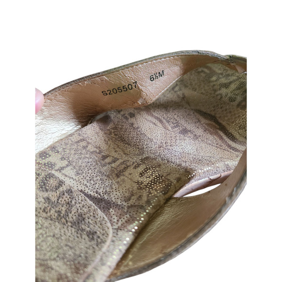 STUART WEITZMAN TAN NAIROBI CORK WEDGE LEATHER SANDALS WOMEN'S Sz 6.5 M - Picture 7 of 8